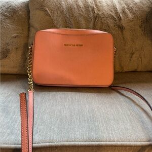 Michael kors pink purse